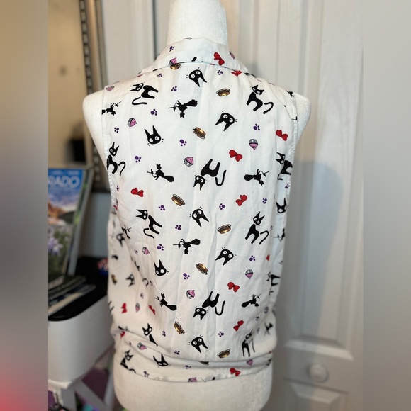 Her Universe Cat Print Sleeveless Blouse (M) - Picture 2 of 6